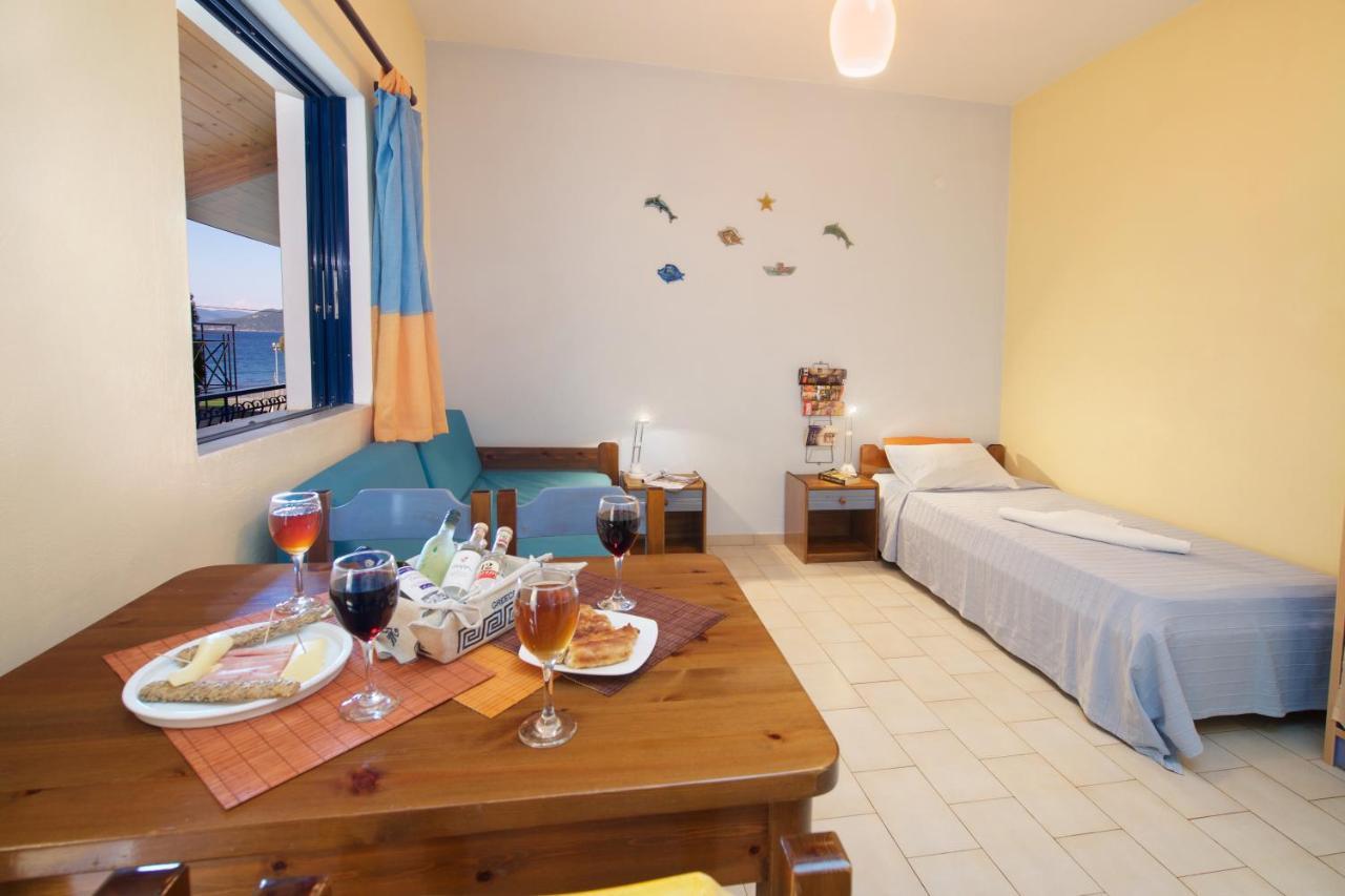 קרבומילוס Kalypso Studios & Apartments מראה חיצוני תמונה